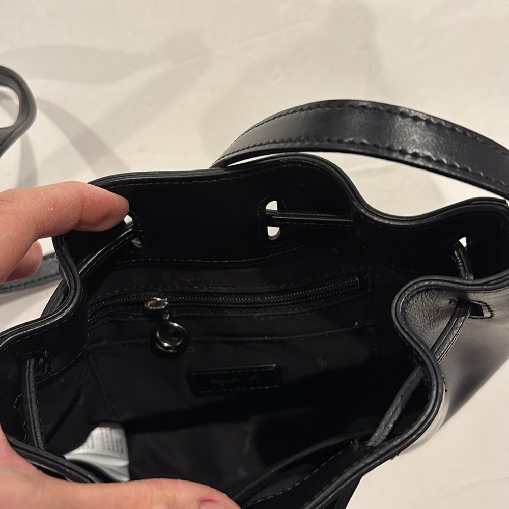 Agnes B. Black Crossbody Bag - Picture 7 of 14